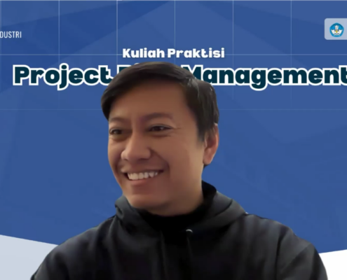 Kuntoro Bismo, alumni sekaligus pembicara pada kuliah praktisi